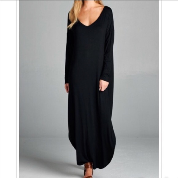 Dresses & Skirts - ✨LAST ONE ✨Black loose fit side pocket maxi dress